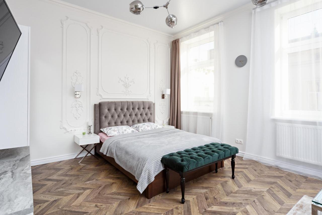 Green Apartment Lviv Exterior photo